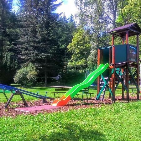 ホテルErzgebirgshof Bethlehemstift Neudorf-Bornstein エクステリア 写真