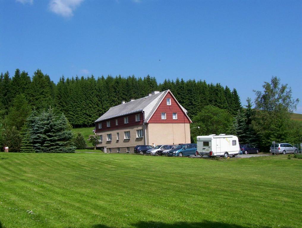 ホテルErzgebirgshof Bethlehemstift Neudorf-Bornstein エクステリア 写真