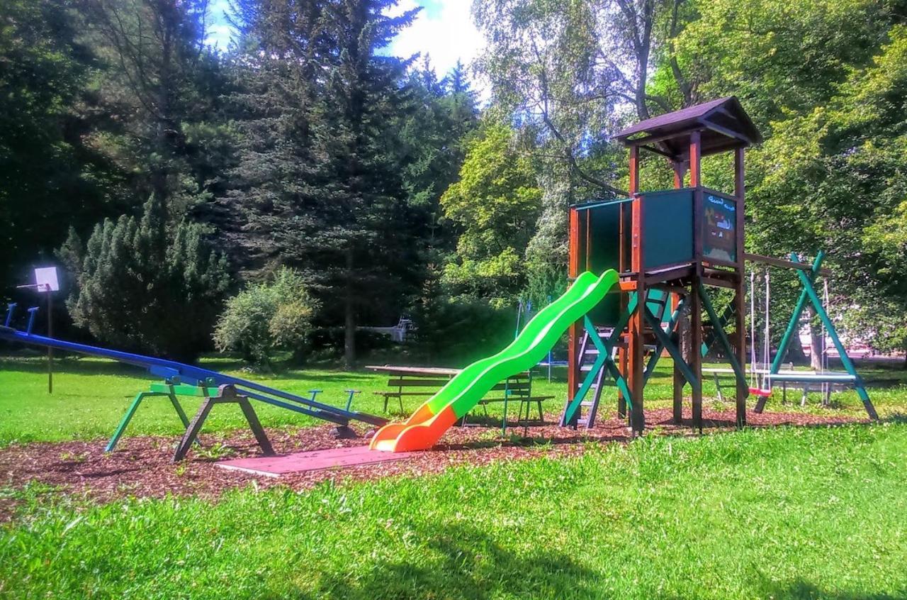 ホテルErzgebirgshof Bethlehemstift Neudorf-Bornstein エクステリア 写真